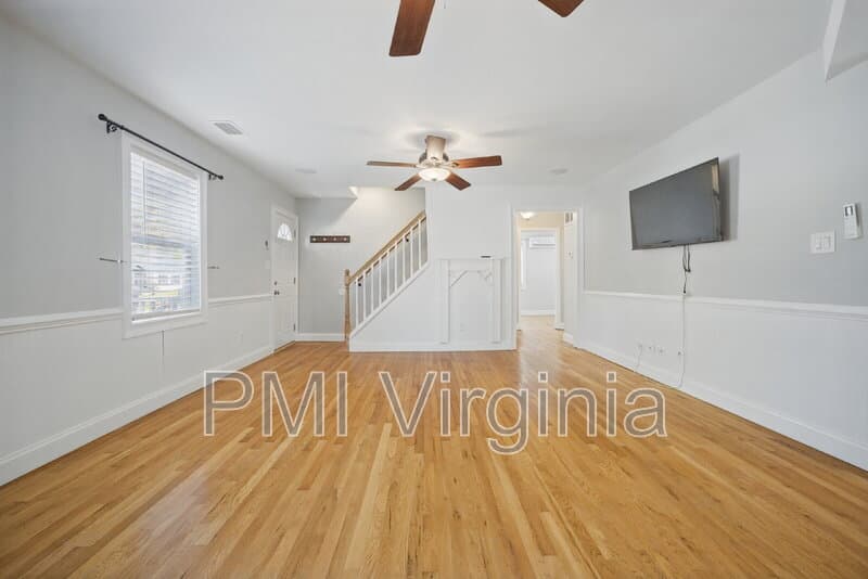 Norfolk House: 8465 Quincy Street