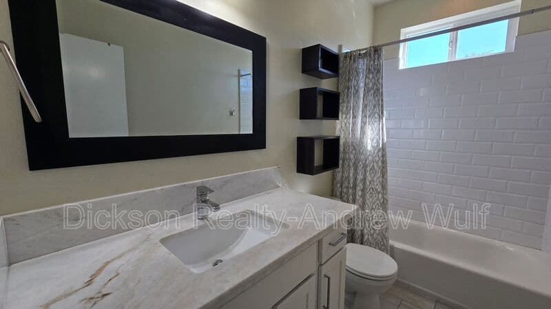 Reno House: 711 Roberts Street
