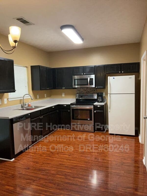 Cartersville Townhome: 63 Timber Ridge Dr