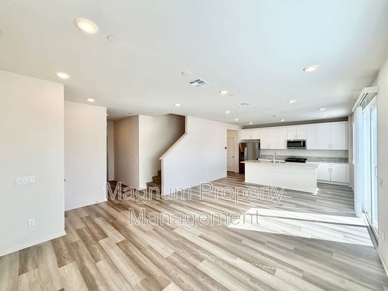 Winchester House: 31799 Woodbank Way