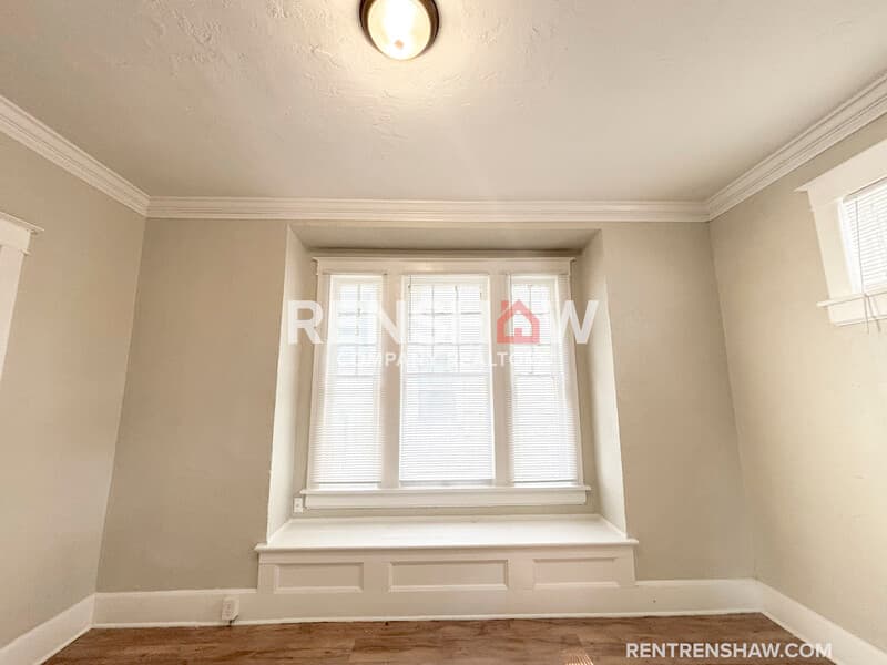 Memphis House: 1571 E Mclemore Ave