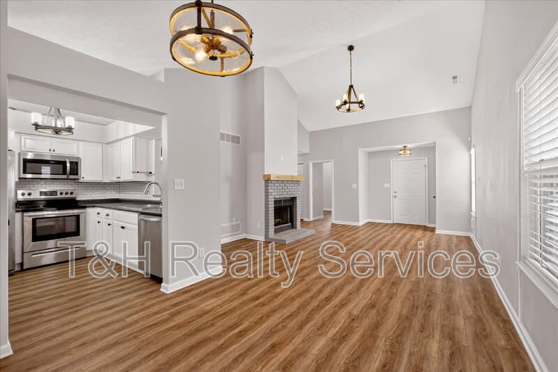 Fishers House: 9741 Roxbury Drive