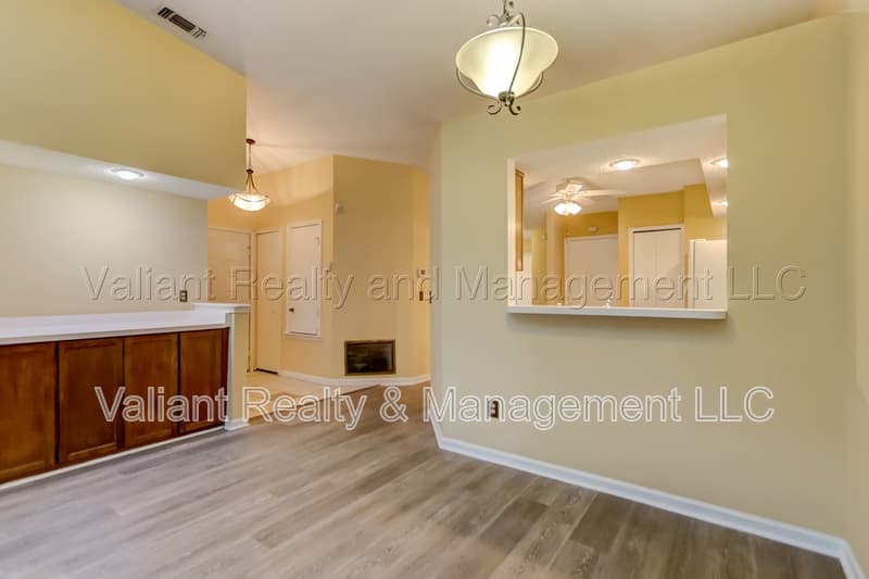 Jacksonville House: 3476 Raymur Villa Drive