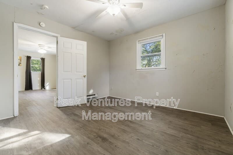 Spartanburg House: 135 Westover Dr