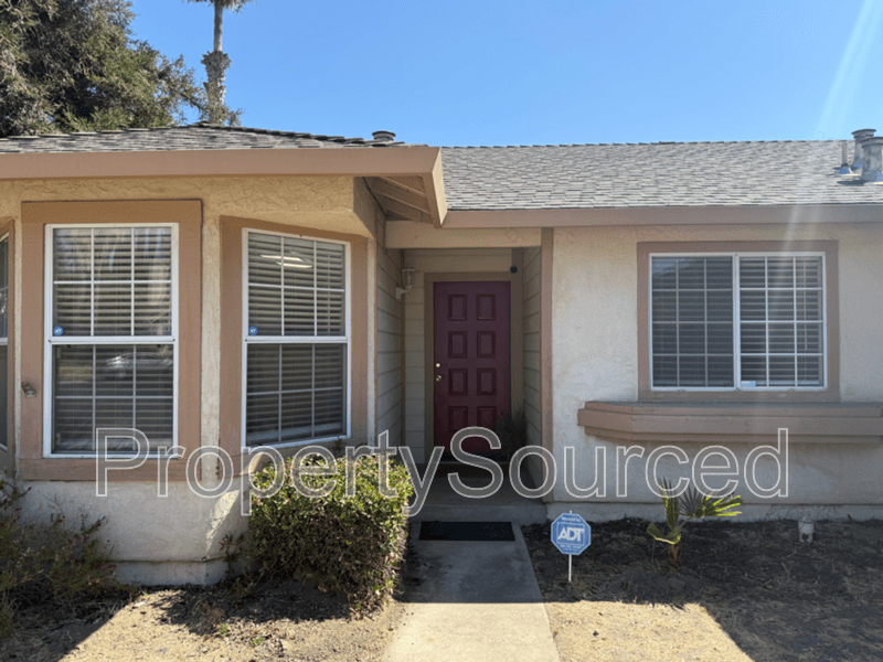 Lathrop House: 15050 Hollyhock Ct