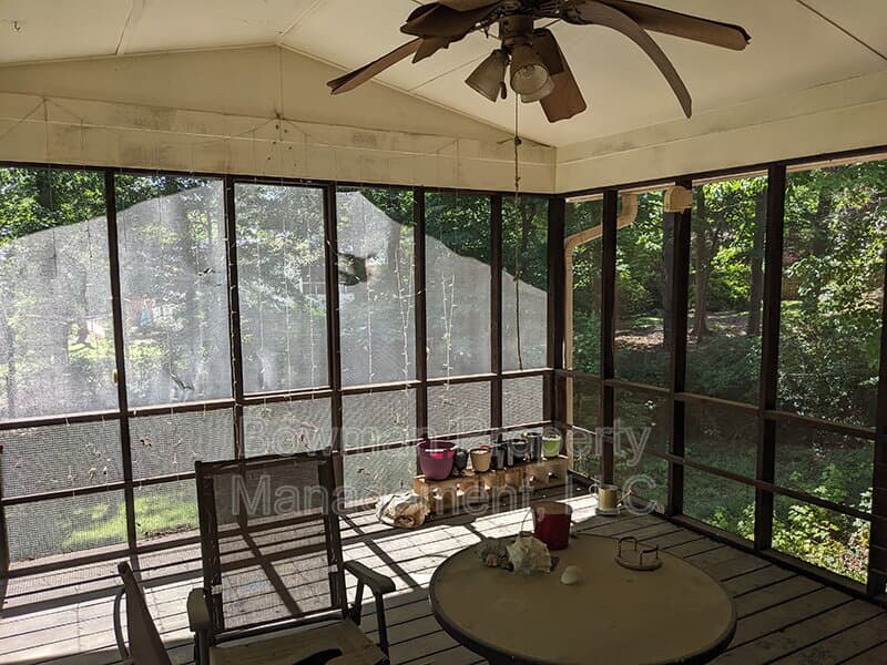 Athens House: 115 Davis Estates Rd