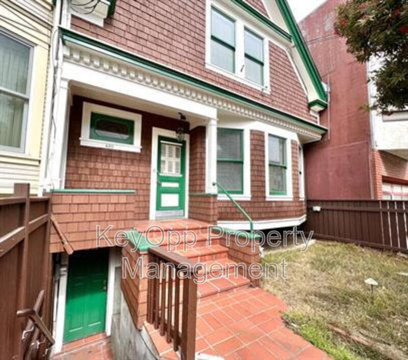 San Francisco House: 450 28th Avenue