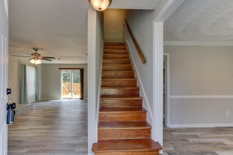 Portsmouth House: 3800 Sunset Point