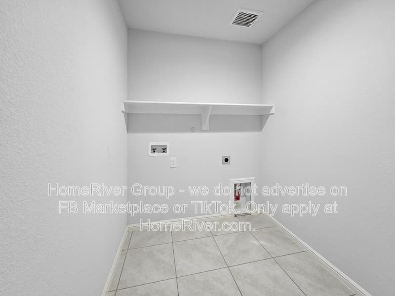 Crowley House: 10356 Fort Elliott Trl