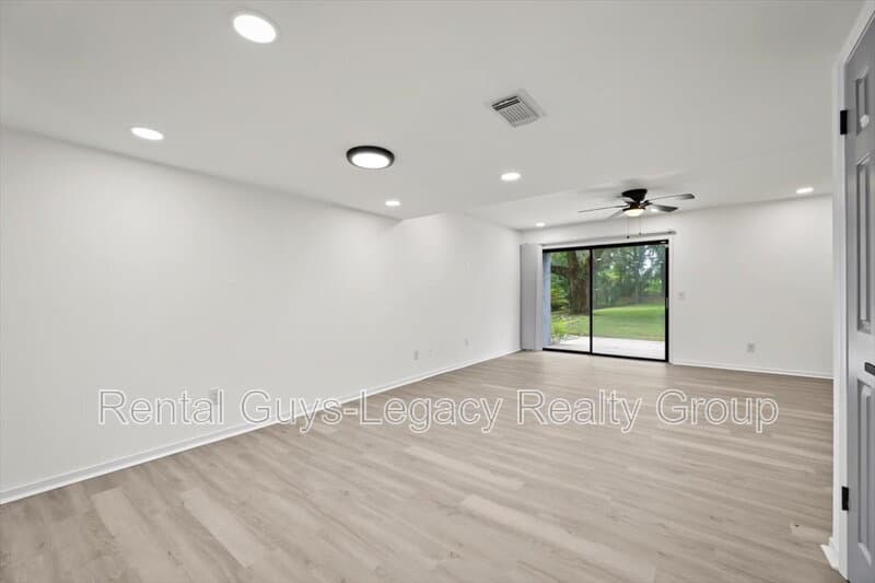 Jacksonville Townhome: 3517 Peeler Road