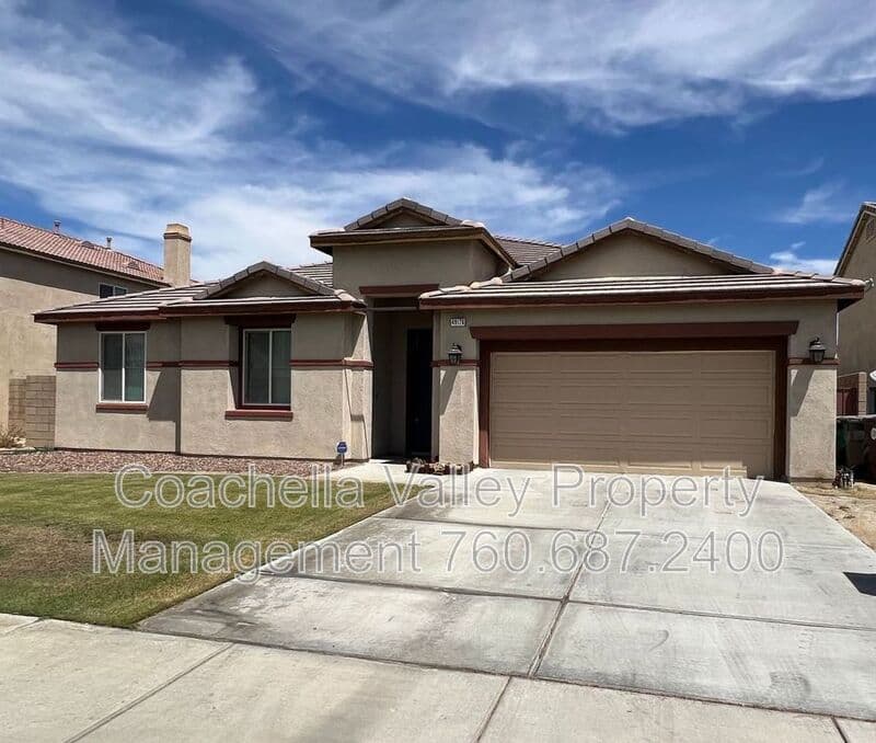 Coachella House: 49126 Pluma Roja Place
