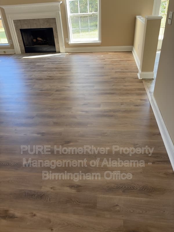 Helena House: 963 Old Cahaba Drive