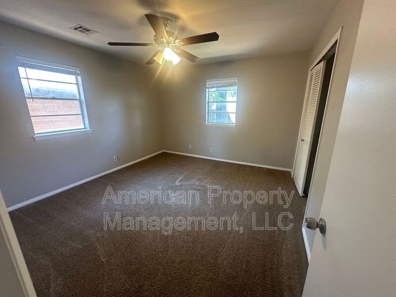 Tulsa House: 4512 S Kingston Ave