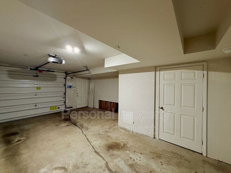 Vancouver Condo: 2766 E McLoughlin Blvd