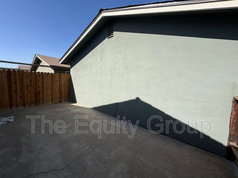 Visalia Condo: 3108 West Walnut Ave