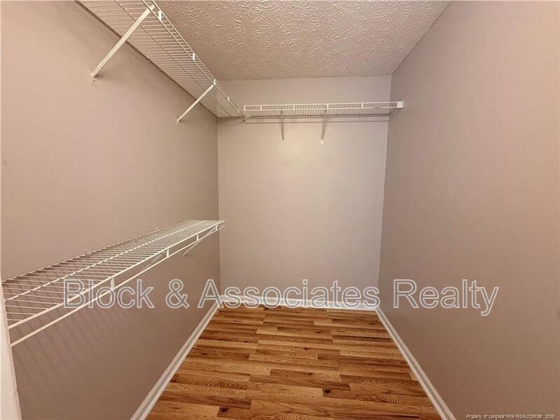 Fayetteville House: 7229 Tollhouse Drive