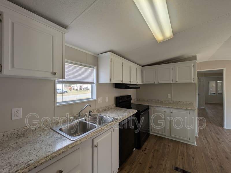 Grand Ridge House: 2146 Shadow Bay Drive