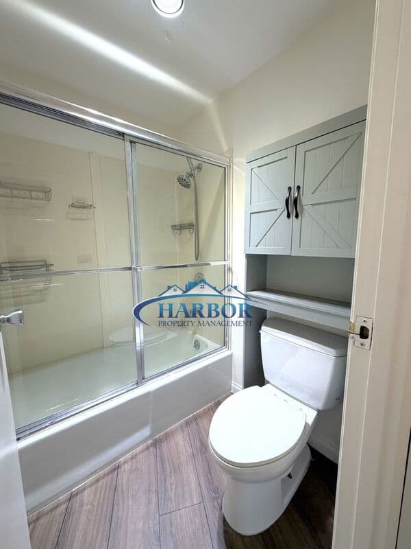 Long Beach Condo: 700 E. Ocean Blvd.