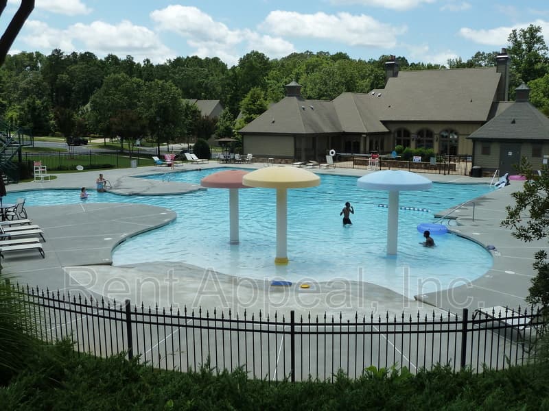 Sugar Hill House: 1490 Avalon Creek Road
