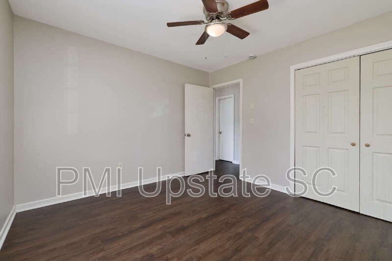 Honea Path Condo: 700 Brook Street