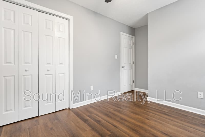 Raleigh House: 1232 Beverly Dr