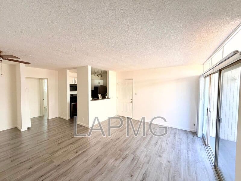 Los Angeles House: 1029 N. Ardmore Avenue