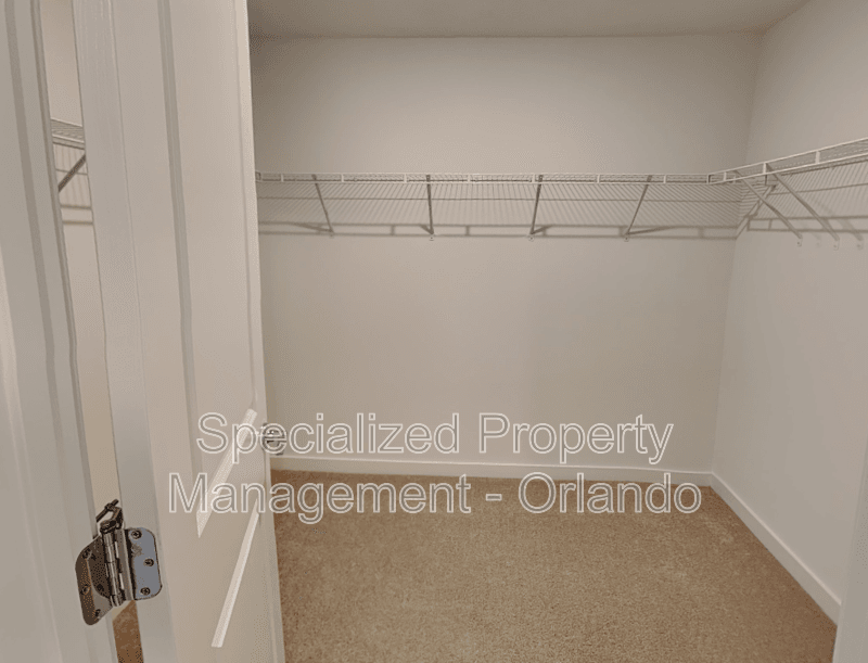 Ocala House: 4838 NW 16th Ln