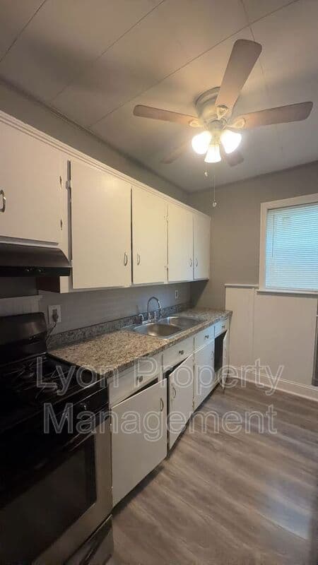 New Bedford Condo: 106-108 Winsor Street