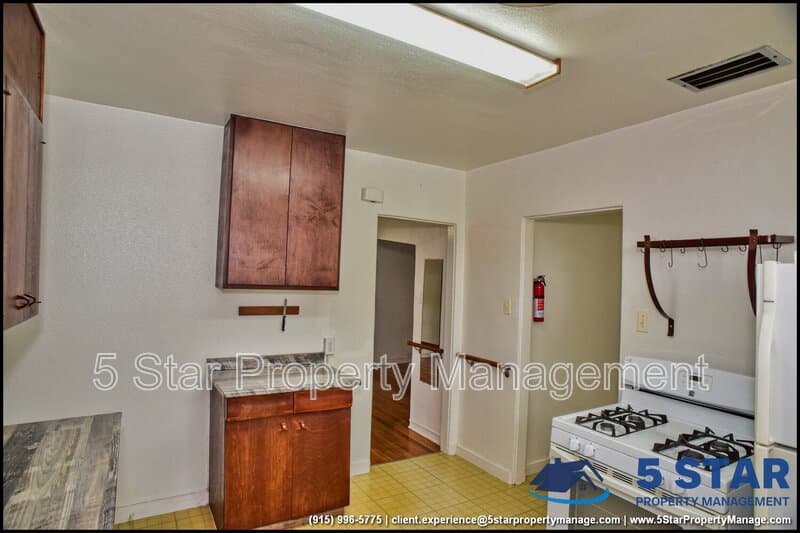 El Paso House: 815 Ellis Street