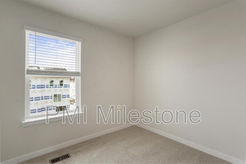 Charles Town Townhome: 413 Eclipse St