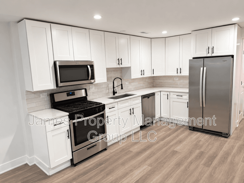 Chicago Condo: 6325 N Richmond Street - GS