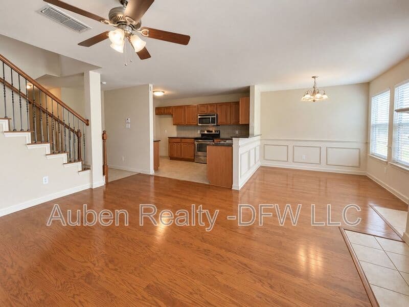 Fort Worth House: 3933 Fernando Drive
