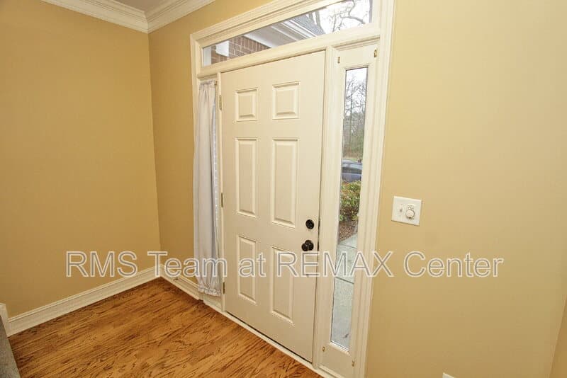 Atlanta House: 1360 Eastgate Ct SE
