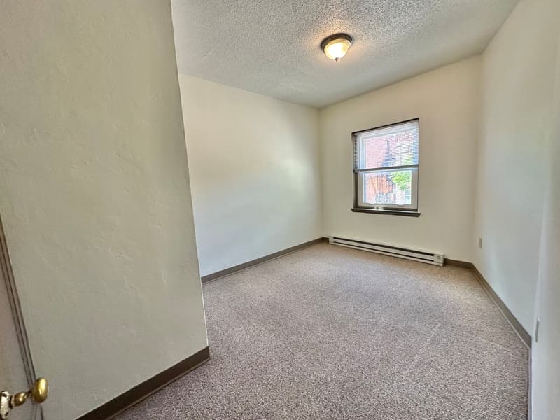 Green Bay Condo: 414 Dousman St. # 3