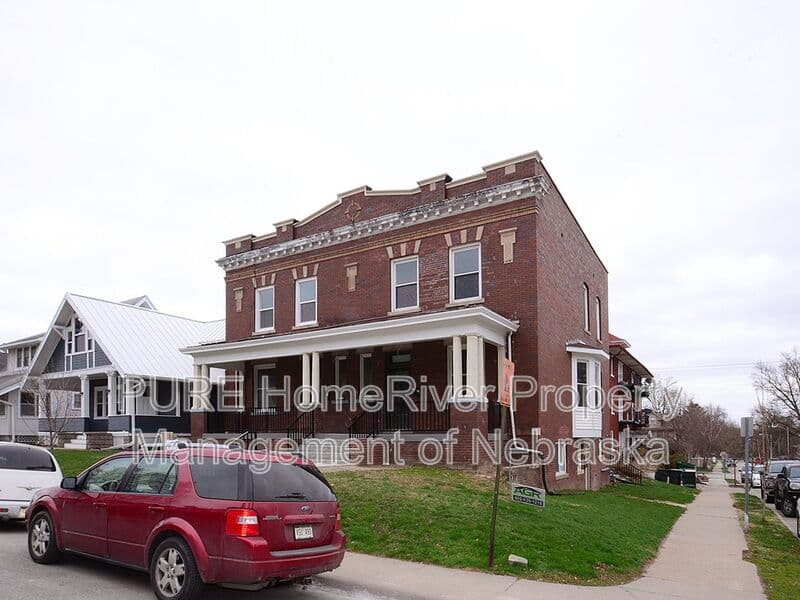 Omaha Condo: 2967 Harris Street