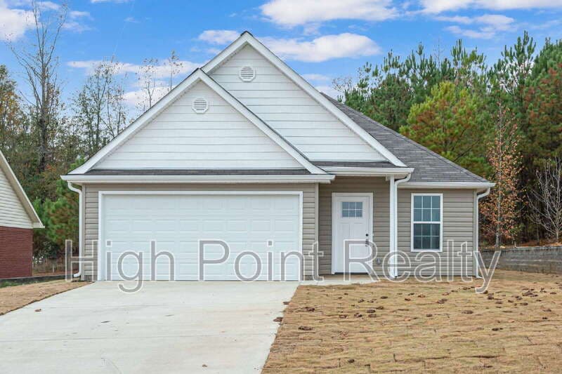 Springville House: 85 Smith Glen Dr
