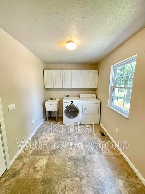O'Fallon House: 150 Knob Creek Lane