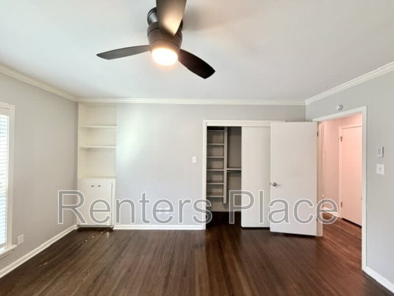 Tulsa House: 1528 1/2 S Saint Louis Ave.