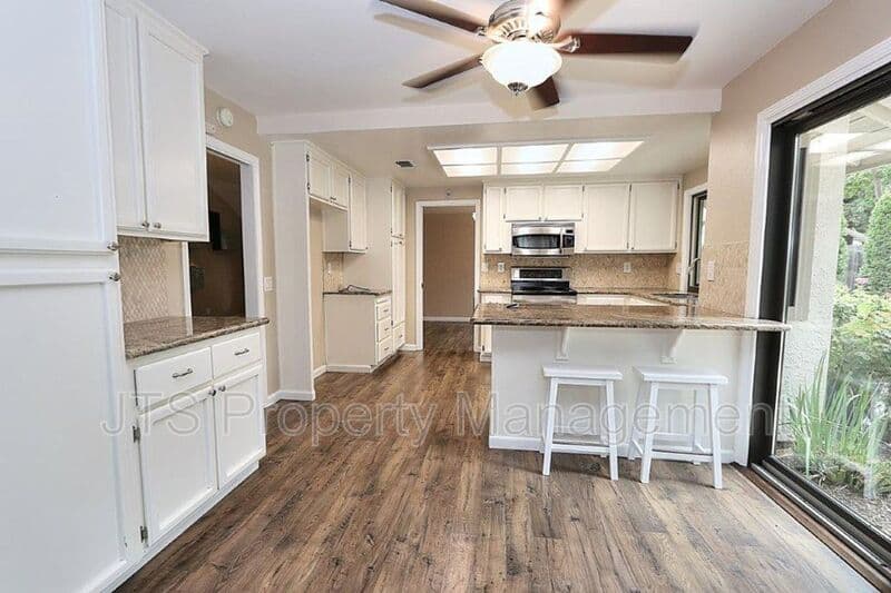 Gold River House: 2173 Roaring Camp Drive