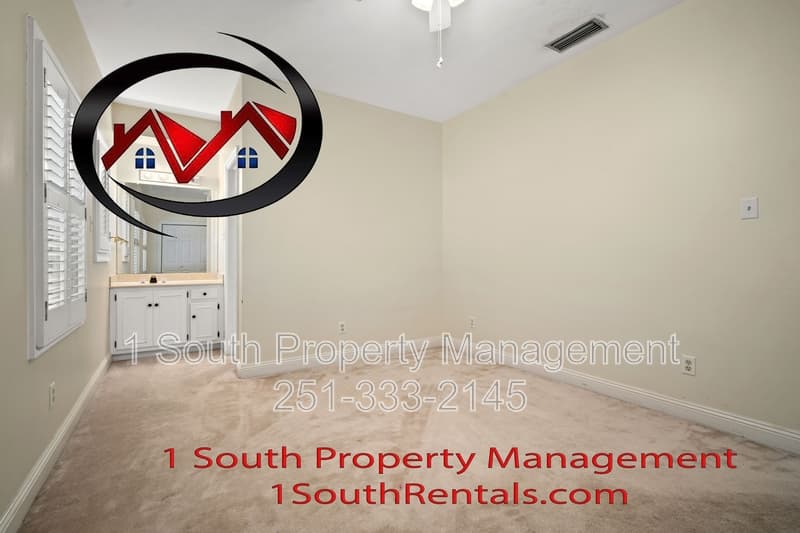 Mobile House: 4272 Bit and Spur Road #16