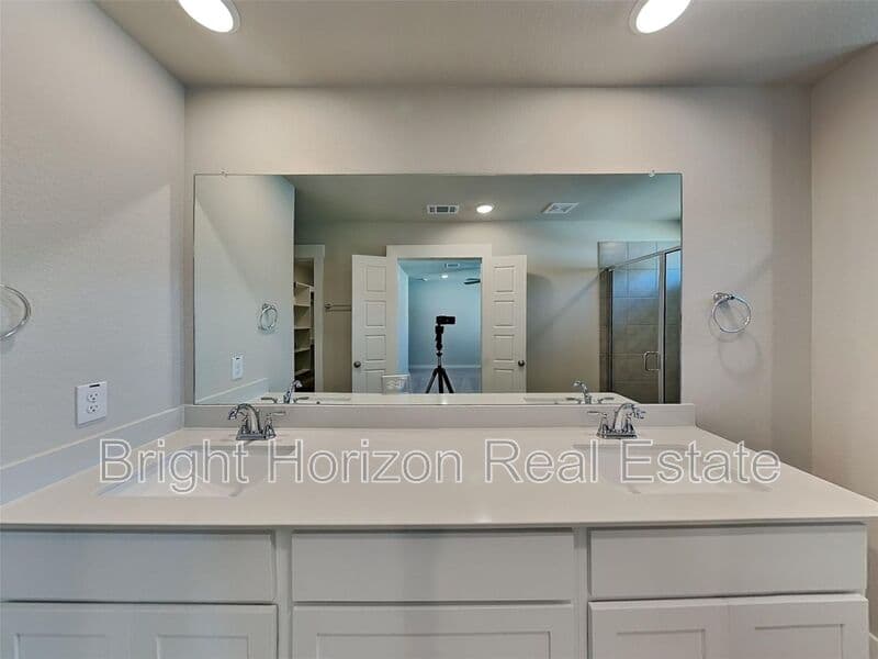 Fort Worth House: 226 Territory Trail