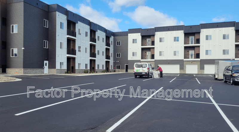 St. Peter Condo: 970 N. 3rd St