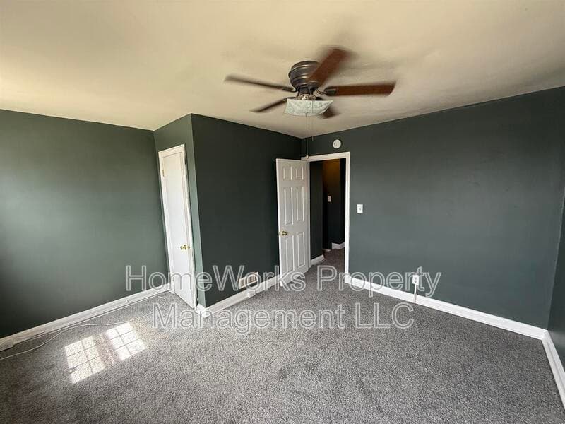 BALTIMORE Townhome: 3844 ELMLEY AVE