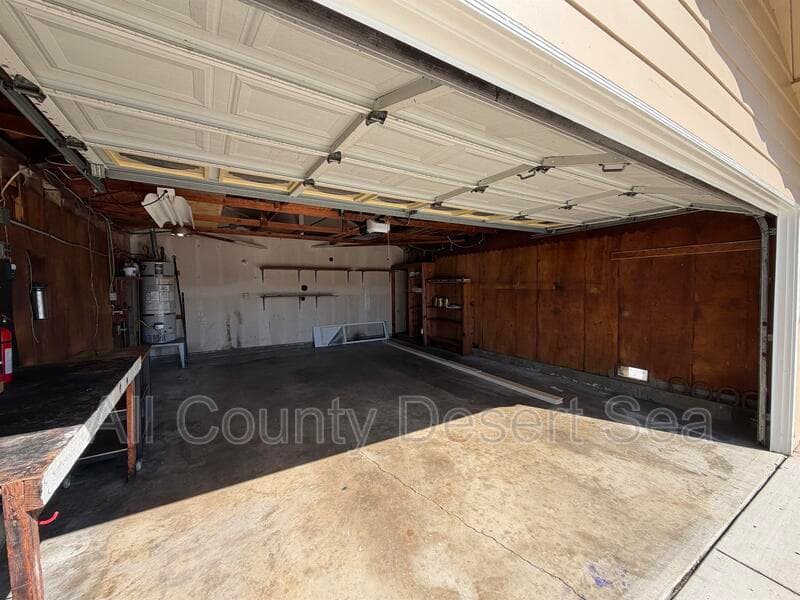 Huntington Beach House: 17542 Wrightwood Ln