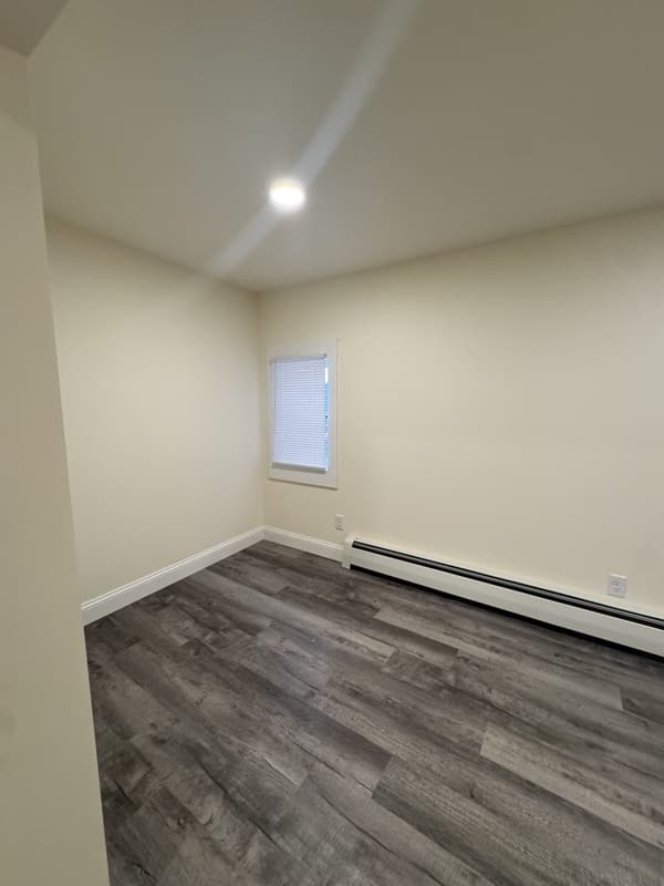 Burlington Condo: 252 College Street, Unit 1