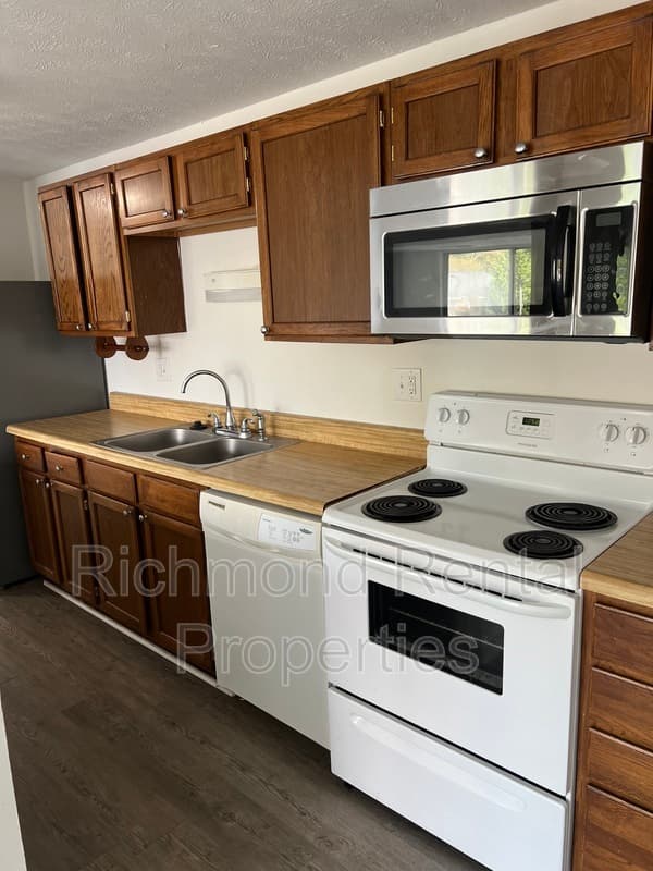 Richmond Condo: 7703 O’Donnell Court