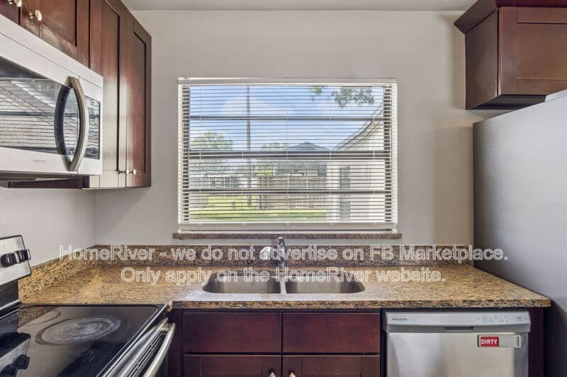 Brandon House: 712 Clayton St