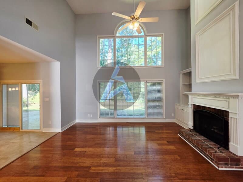 Marietta House: 4422 Madison Woods Dr NW