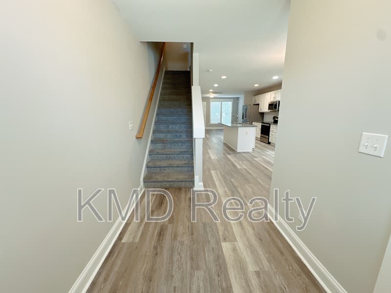 Charlotte Townhome: 807 McArthur Avenue