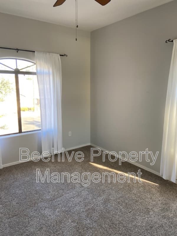 Phoenix Condo: 10030 W Indian School Rd